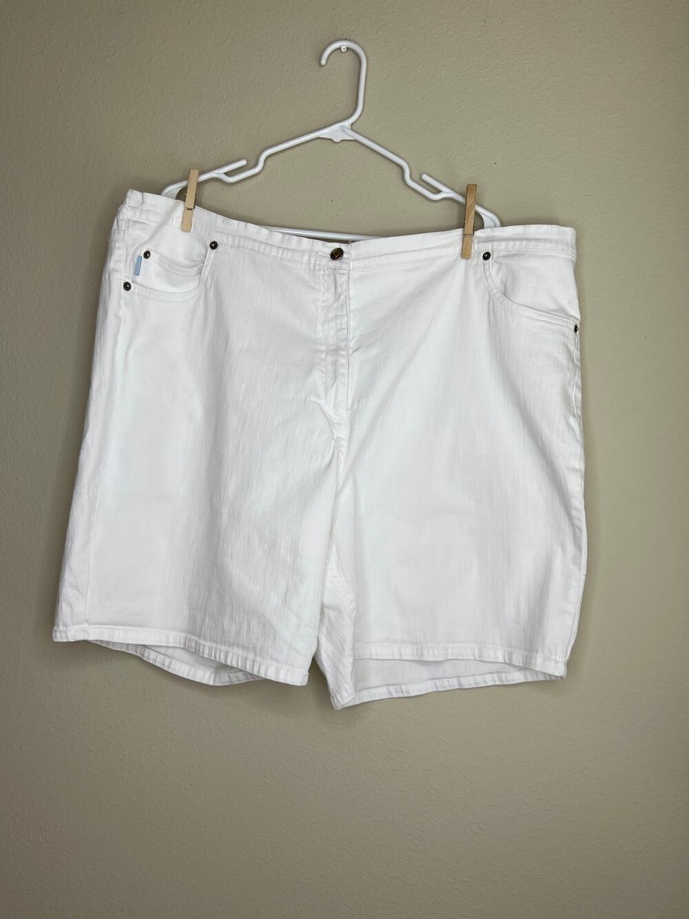 Liz & Me White Denim 5-Pocket Classic Jean Shorts Plus Size 26W Preppy Vacation